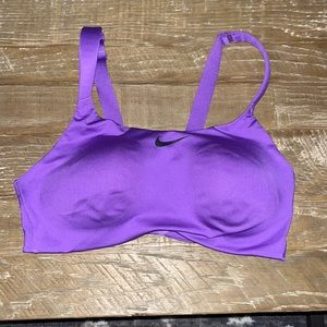 Nike sports bra 40C
